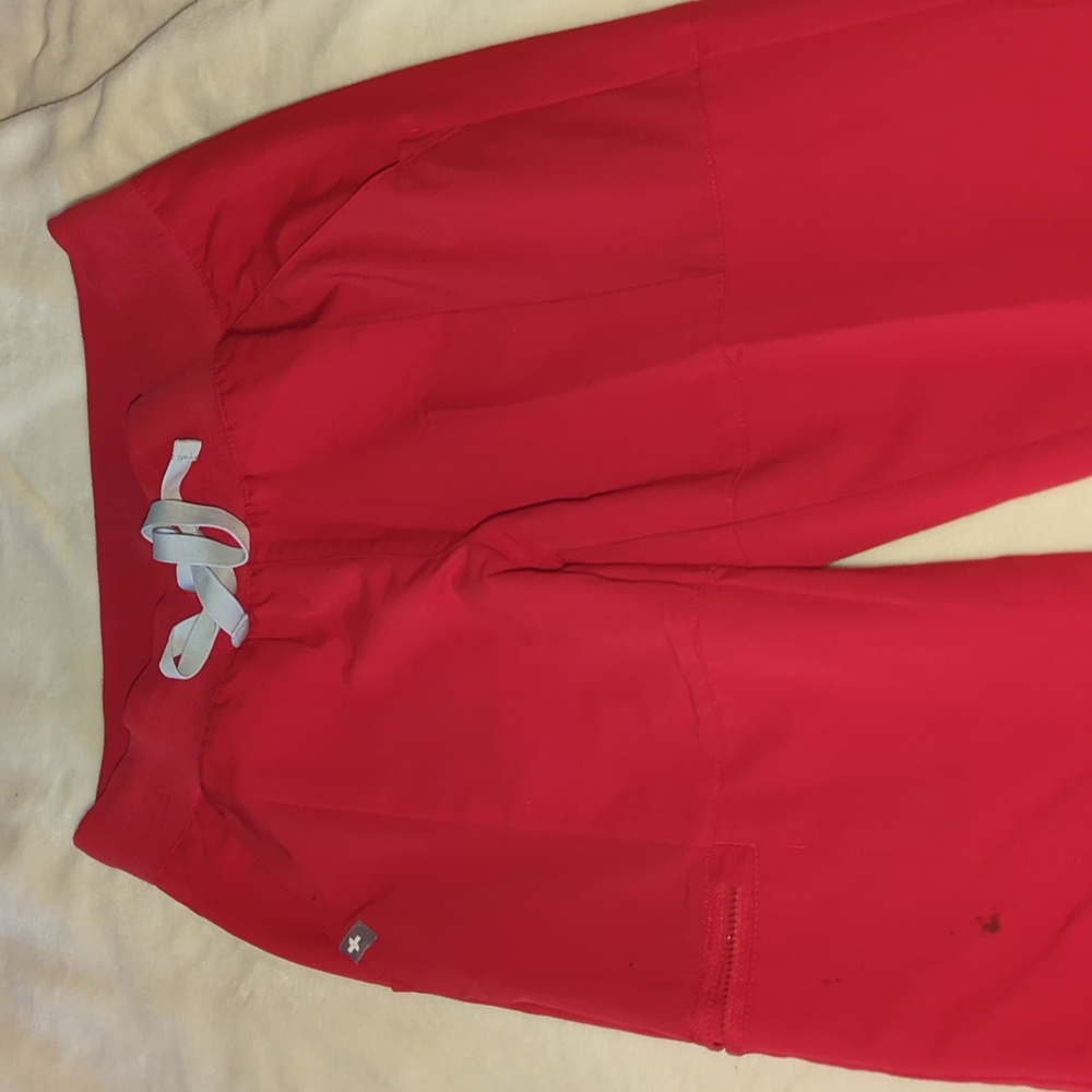 FIGS red scrub pants